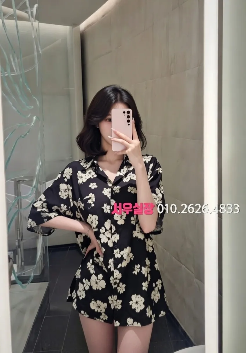 망원 미러룸 프리미엄 라인업 37번 프로필