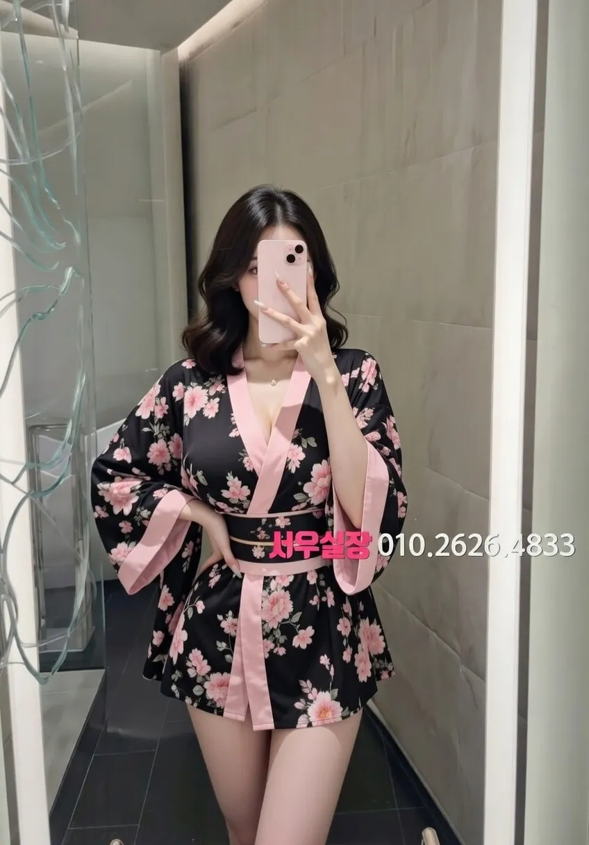 망원 미러룸 프리미엄 라인업 10번 프로필